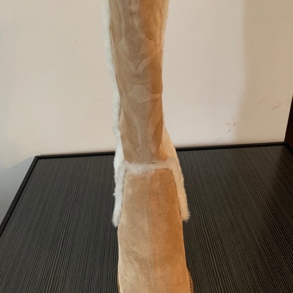 Coach Boot - Picture 2 of 3